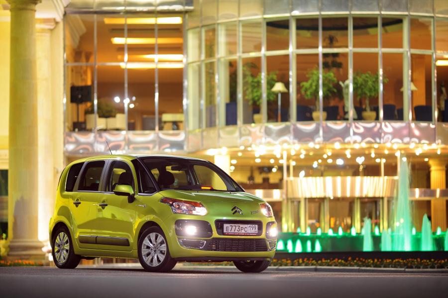  Citroen C3 Picasso 2009 года  (фото 124 из 242)